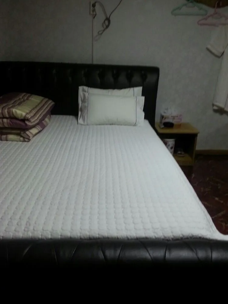 بوسان Coin Motel 2*,